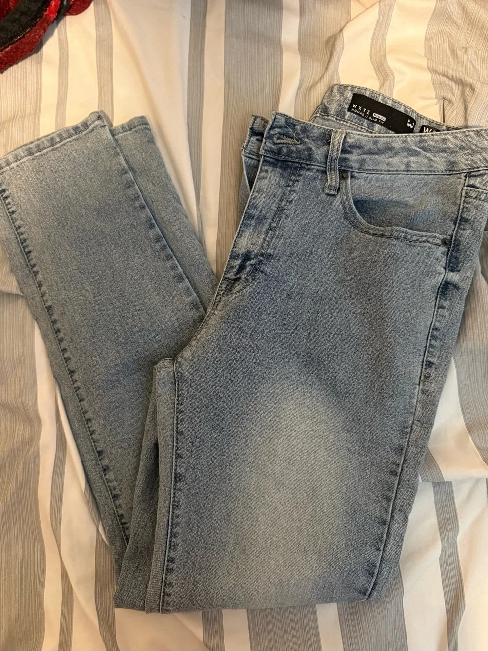 Light Wash Men's Jeans - Classic Straight Fit